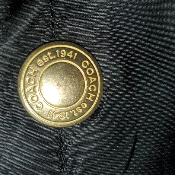 Coach: black moon-shaped bag. - Picture 3 of 16